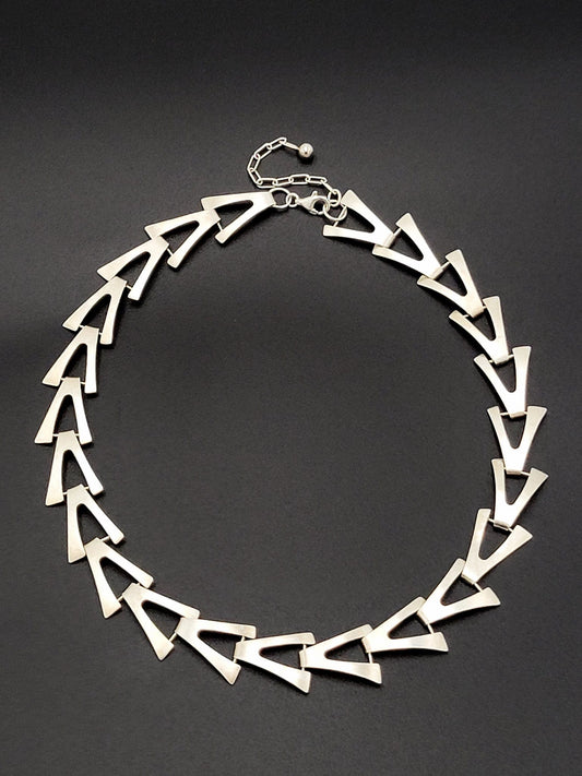 Kathy Lynn Mayeda Jewelry Designer Kathy Lynn Mayeda Modernist Sterling Silver Links Necklace 1980s