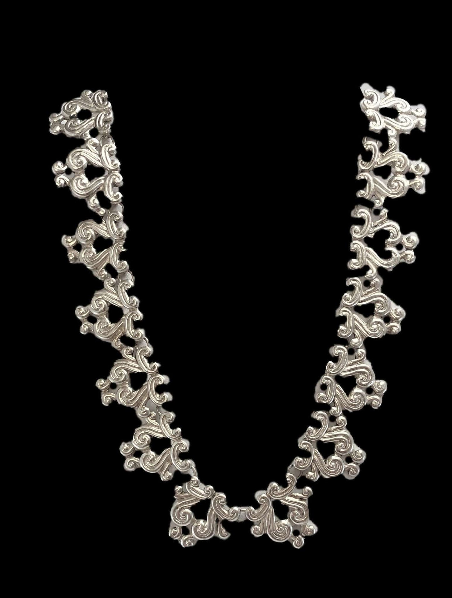 Lopez Taxco Jewelry 980 Sterling Gerardo Lopez Taxco Art Deco Repousse Necklace Circa 1950s