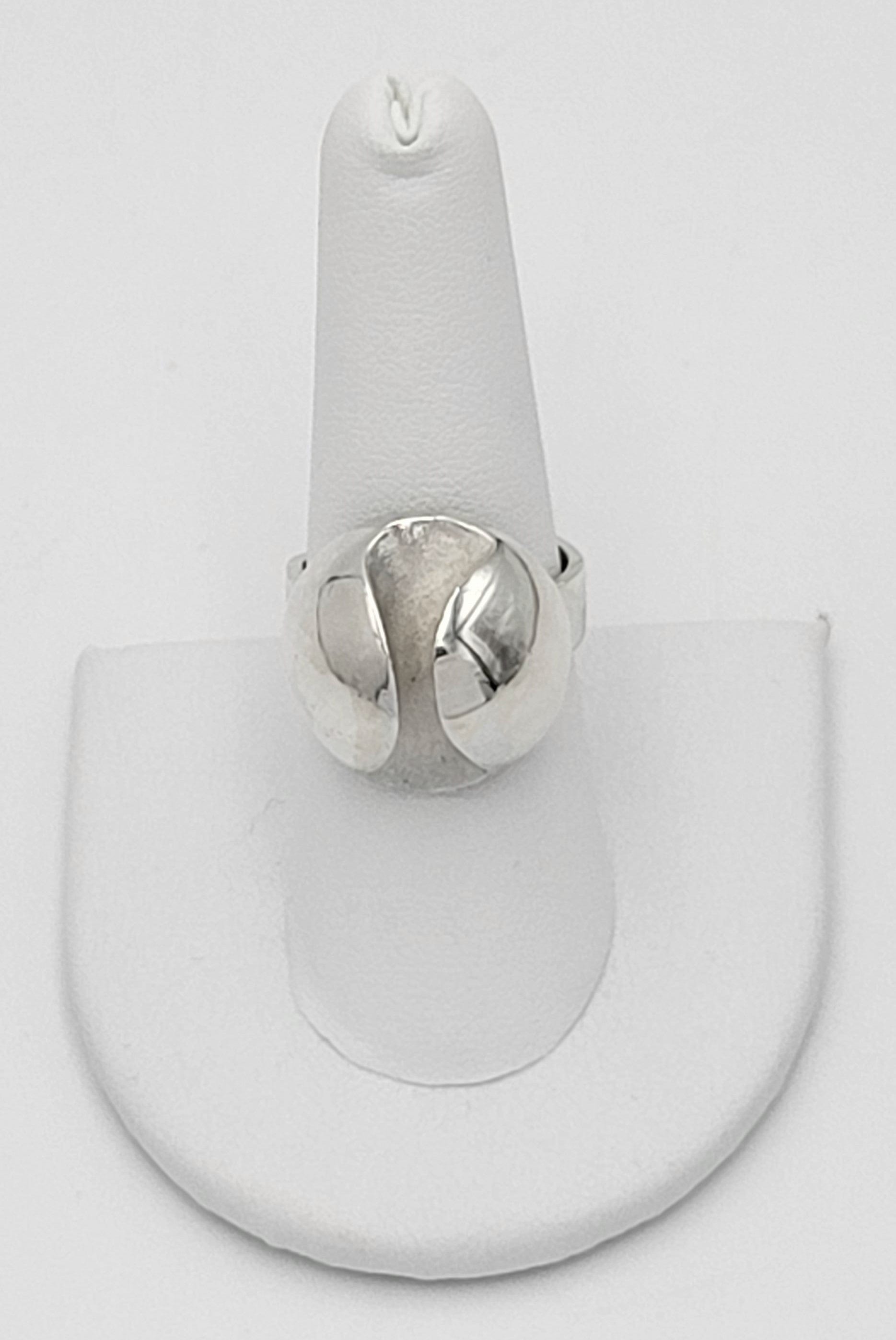 Matti J Hyvarinen Jewelry Matti J Hyvärinen Sirokoru Finland Modernist Sterling Cocktail Ring 1974