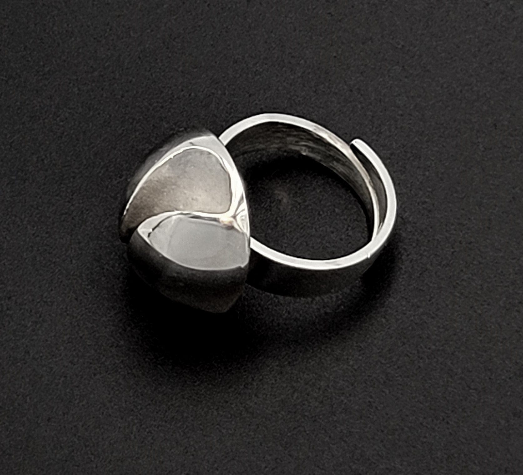 Matti J Hyvarinen Jewelry Matti J Hyvärinen Sirokoru Finland Modernist Sterling Cocktail Ring 1974