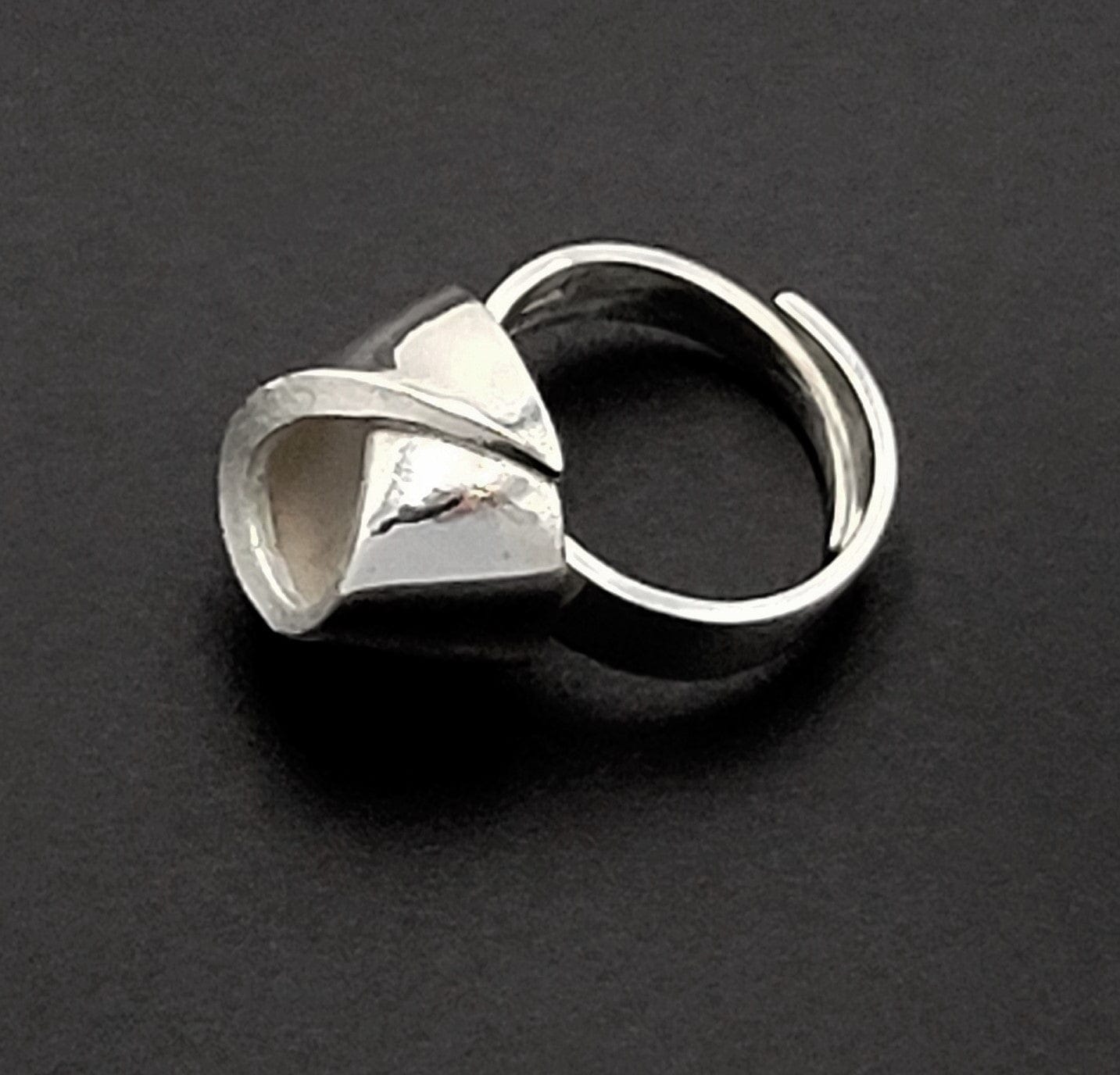 Matti J Hyvarinen Jewelry MJ Hyvärinen Sirokoru Finland Modernist Sterling Curled Cocktail Ring 1974