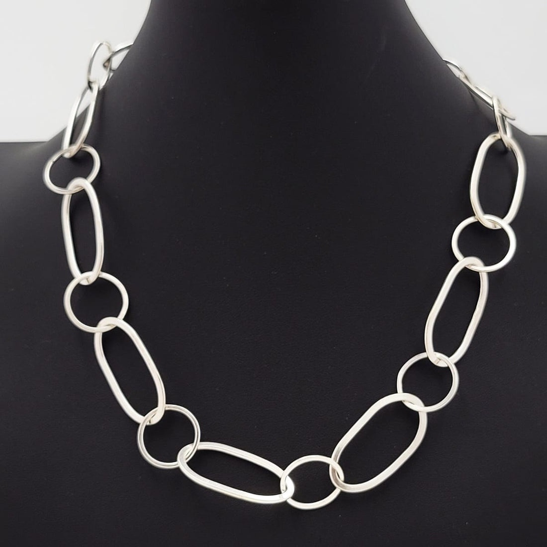 Michele Wyckoff-Smith Jewelry London Designer Michele Wyckoff-Smith Sterling Mod Olga Necklace C. 2013