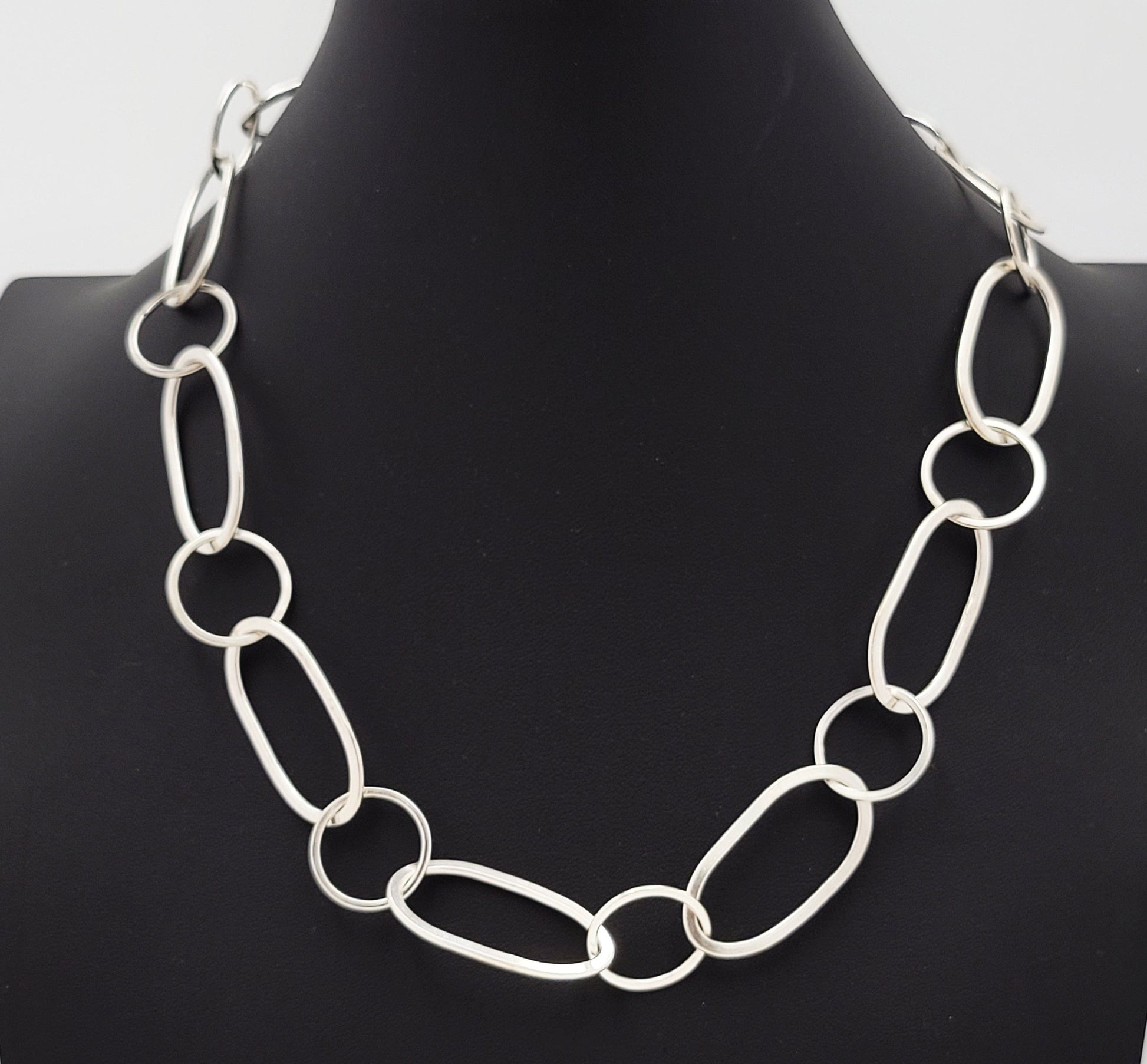 Michele Wyckoff-Smith Jewelry London Designer Michele Wyckoff-Smith Sterling Mod Olga Necklace C. 2013