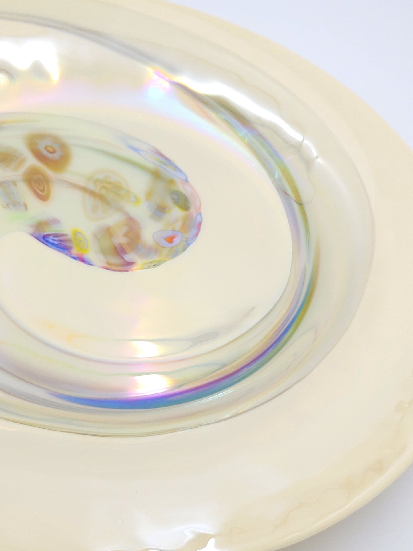 Murano Italy Centerpiece Decorative Bowl Giant Italian Murano Venezia Millefiori Cream Colored Centerpiece Plate 1990s