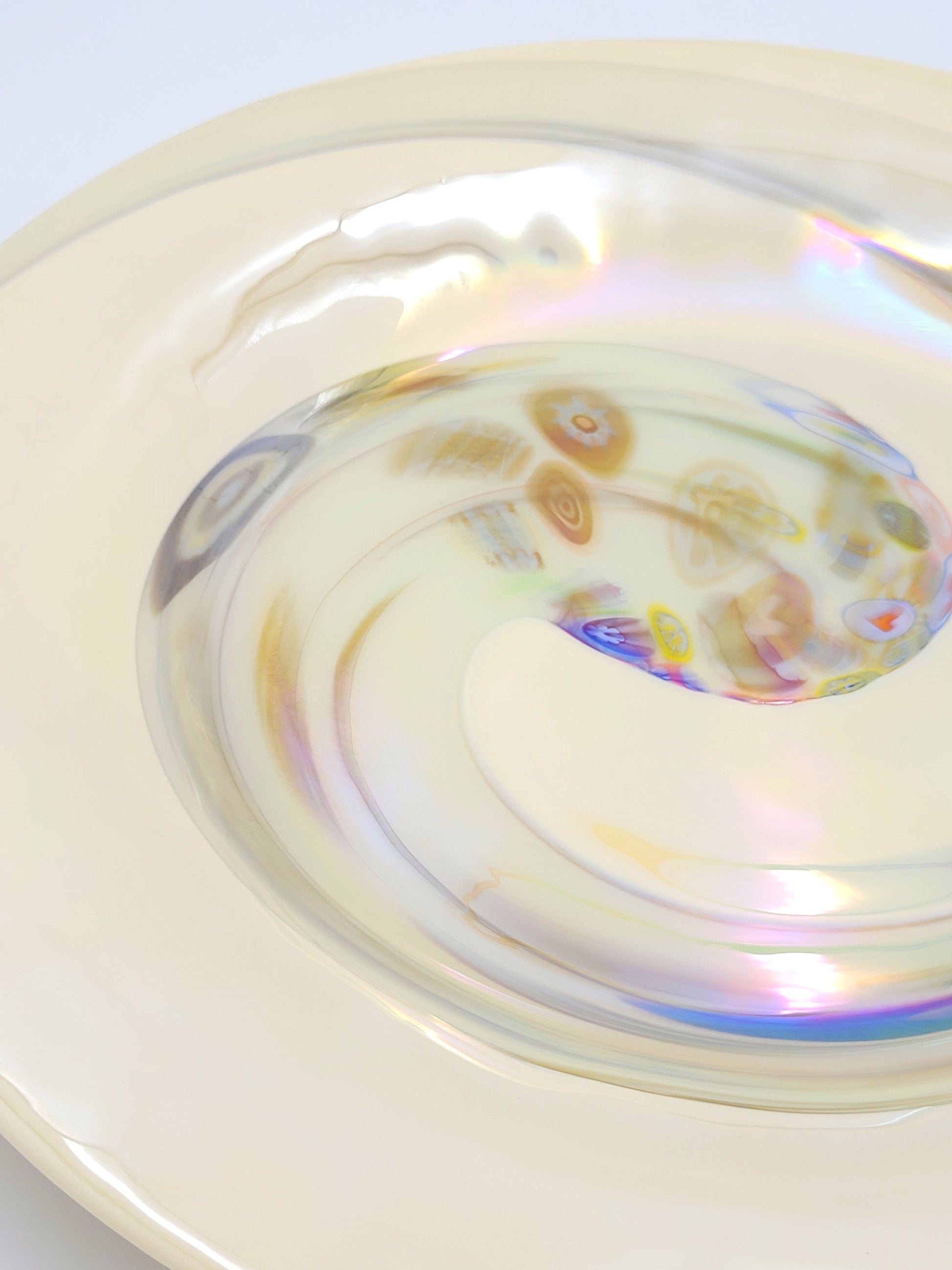 Murano Italy Centerpiece Decorative Bowl Giant Italian Murano Venezia Millefiori Cream Colored Centerpiece Plate 1990s