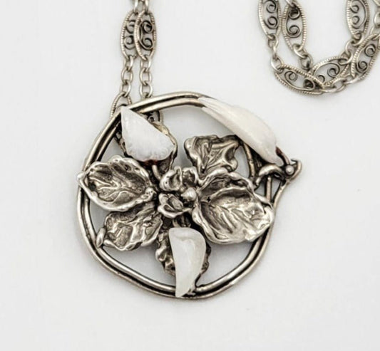 Nadine Leo Jewelry Superb Nadine Leo Sterling & Mississippi Pearl Pendant Necklace Circa 1980-90s