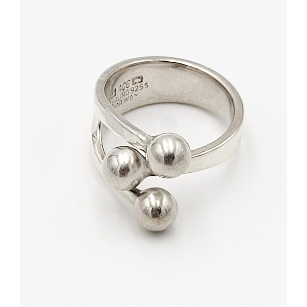 Norway Plus Designs Jewelry Norway + Designs AGE Sterling MODERNIST 3 Prong Jester Ring 1960s