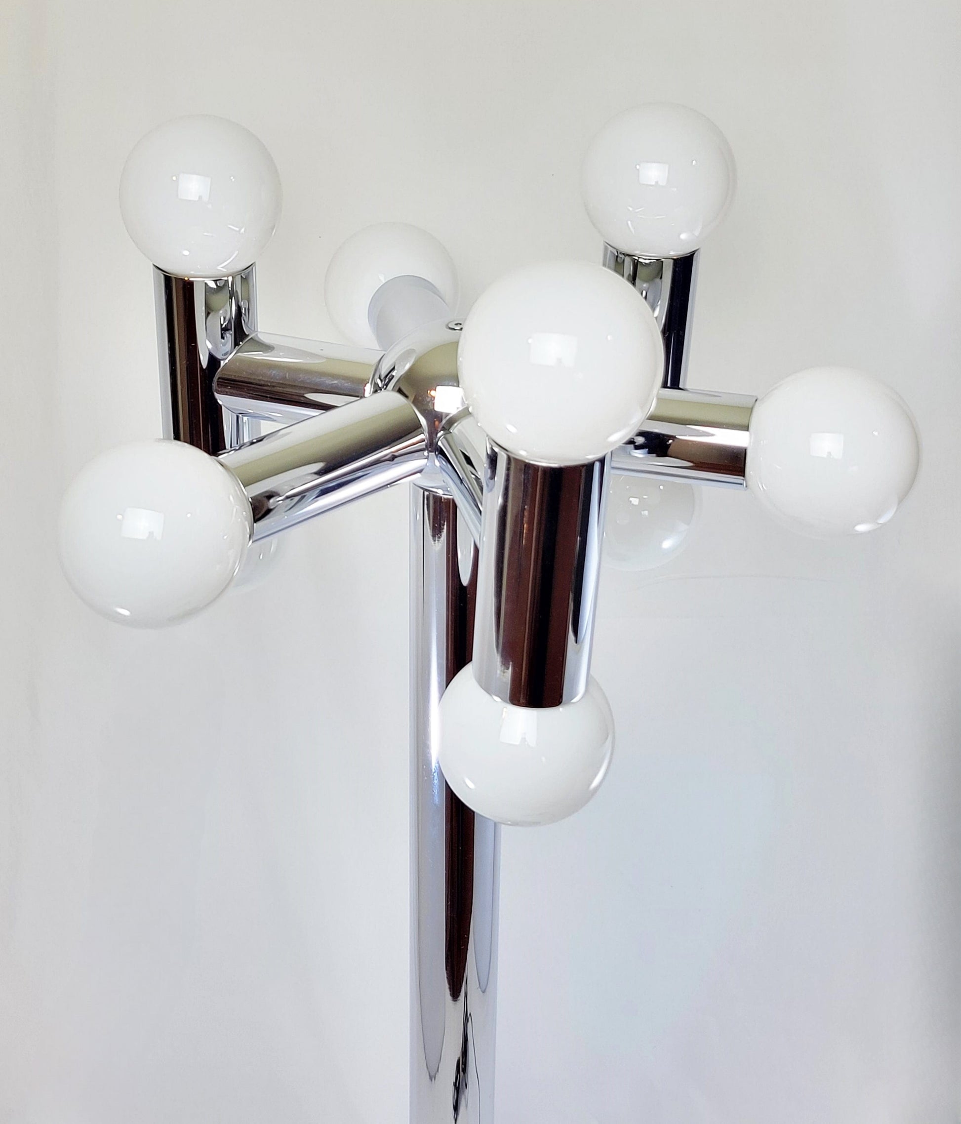 Sonneman Lighting Robert Sonneman Chrome Tall 9 Bulb Molecular Bubbles Table Lamp 1960/70s