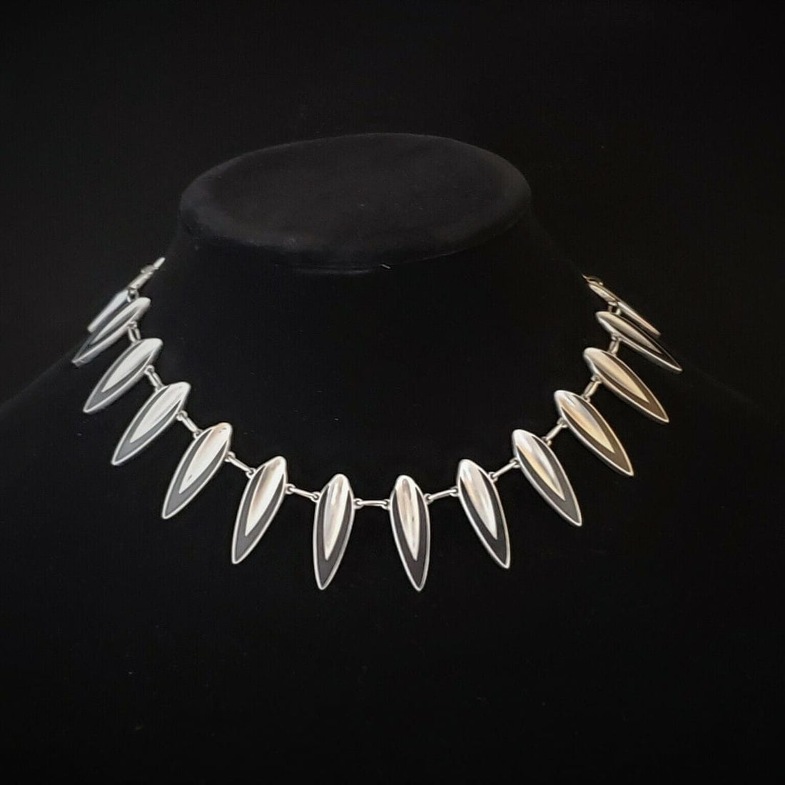 Warmind Jewelry Extremely Rare WARMIND 925S Black Enamel Denmark MODERNIST Necklace 1971